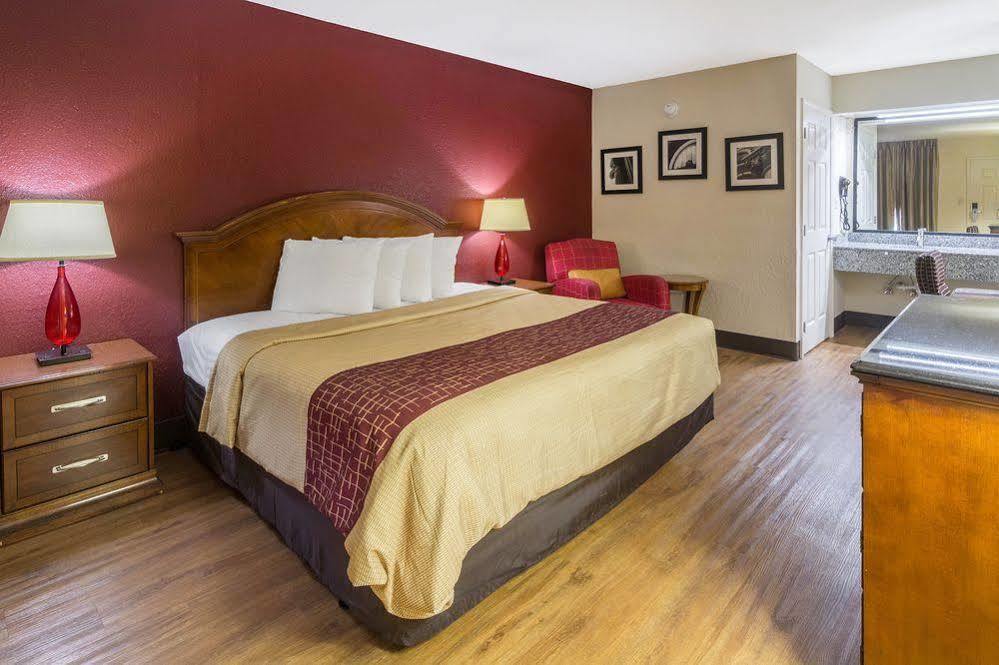 Red Roof Inn Gulf Shores Extérieur photo