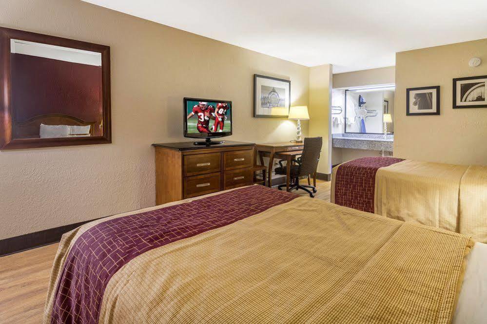 Red Roof Inn Gulf Shores Extérieur photo